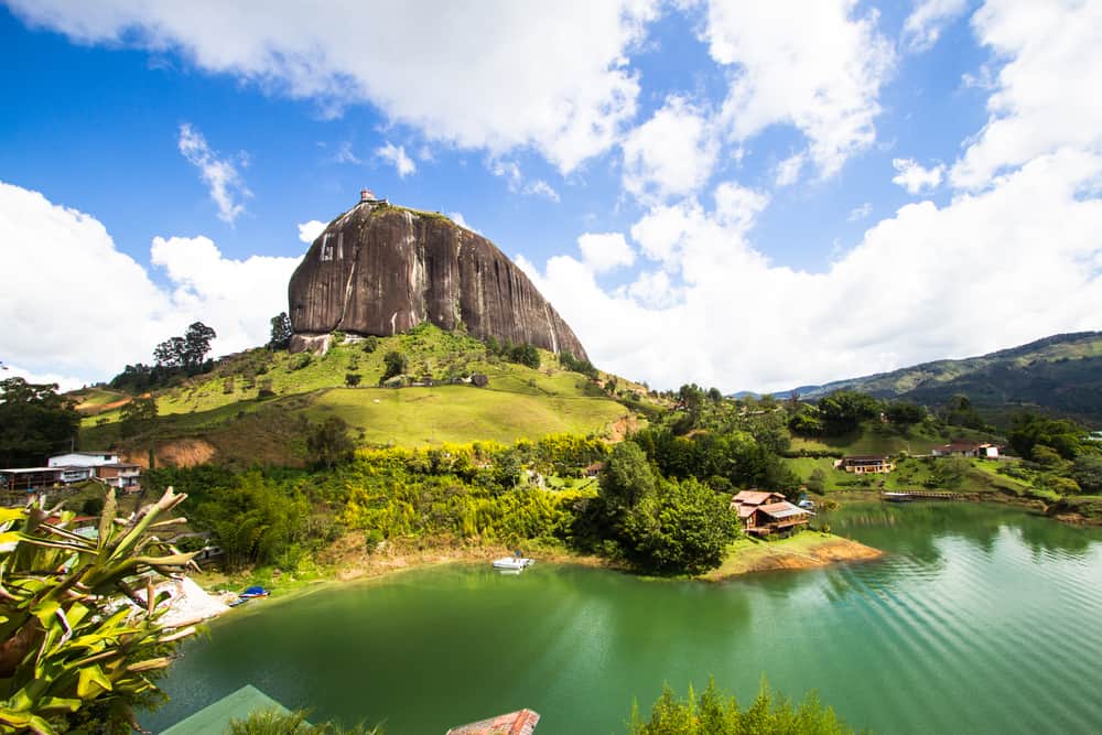 View of the monolithe El penol day trip from Medellin